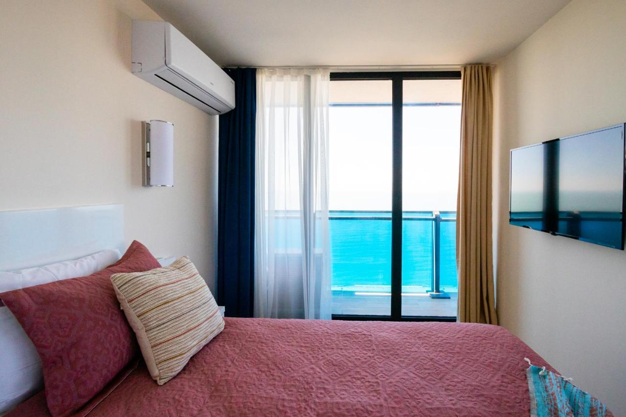 G-Point City Beach باتومي المظهر الخارجي الصورة